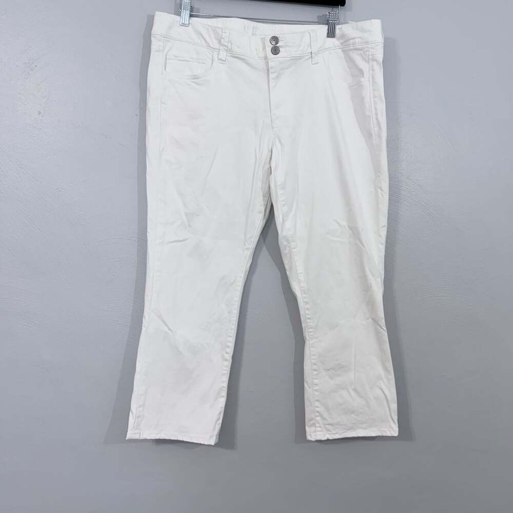 American Eagle Crop Pants Size 16 White Cotton Blend